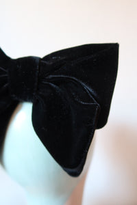 black velvet bow