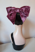 Load image into Gallery viewer, SALE ITEM: HAIR BOW in Dusky Pink Velvet