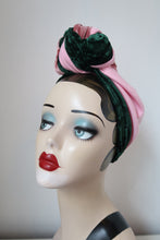 Load image into Gallery viewer, Vintage velvet pink and green turban 