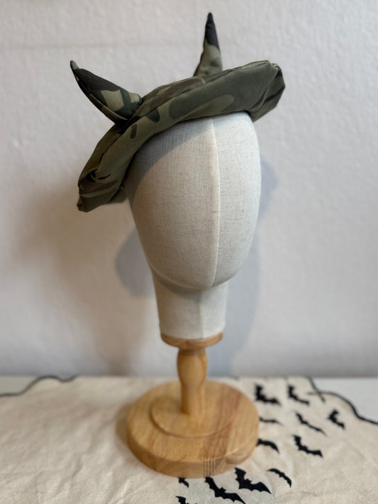 camo devil beret hat