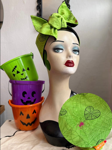 Spiderweb headscarf 