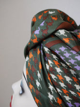 Load image into Gallery viewer, Houndstooth Print Silk True Vintage Scarf🍁