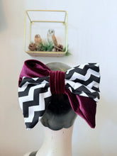 Load image into Gallery viewer, Twin peaks hair bow 