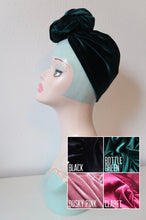 Load image into Gallery viewer, Vintage velvet turban handmade 1940s