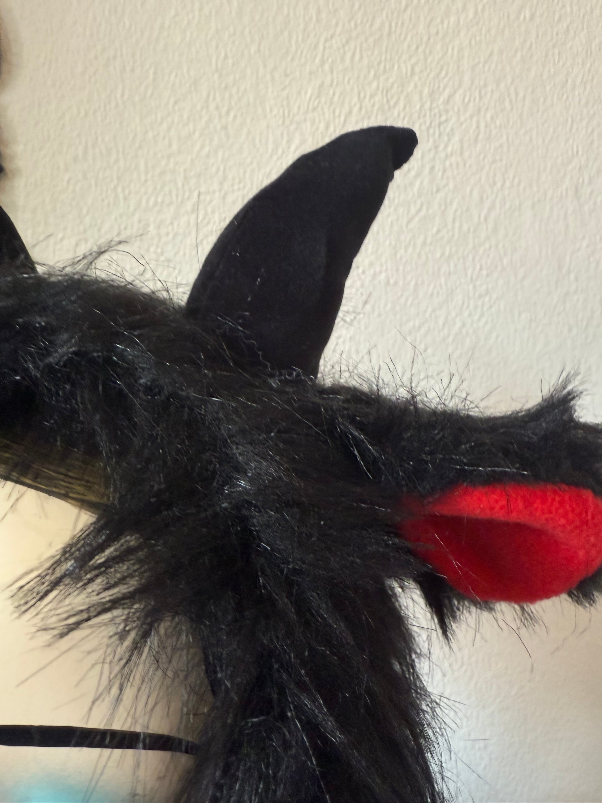 Velvet goat horns