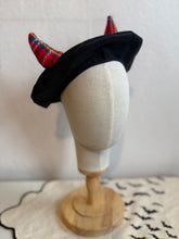 Load image into Gallery viewer, tartan devil beret