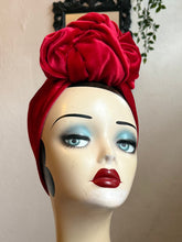 Load image into Gallery viewer, Mannequin head wearing a red velvet turban with a neutral background