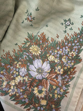 Load image into Gallery viewer, Vintage headscarf