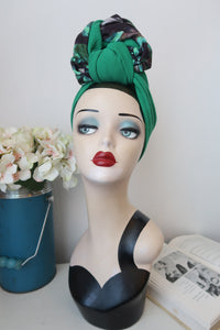 Green and tropical print 1940s jersey turban 