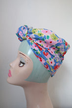 Load image into Gallery viewer, Floral vintage reproduction headscarf