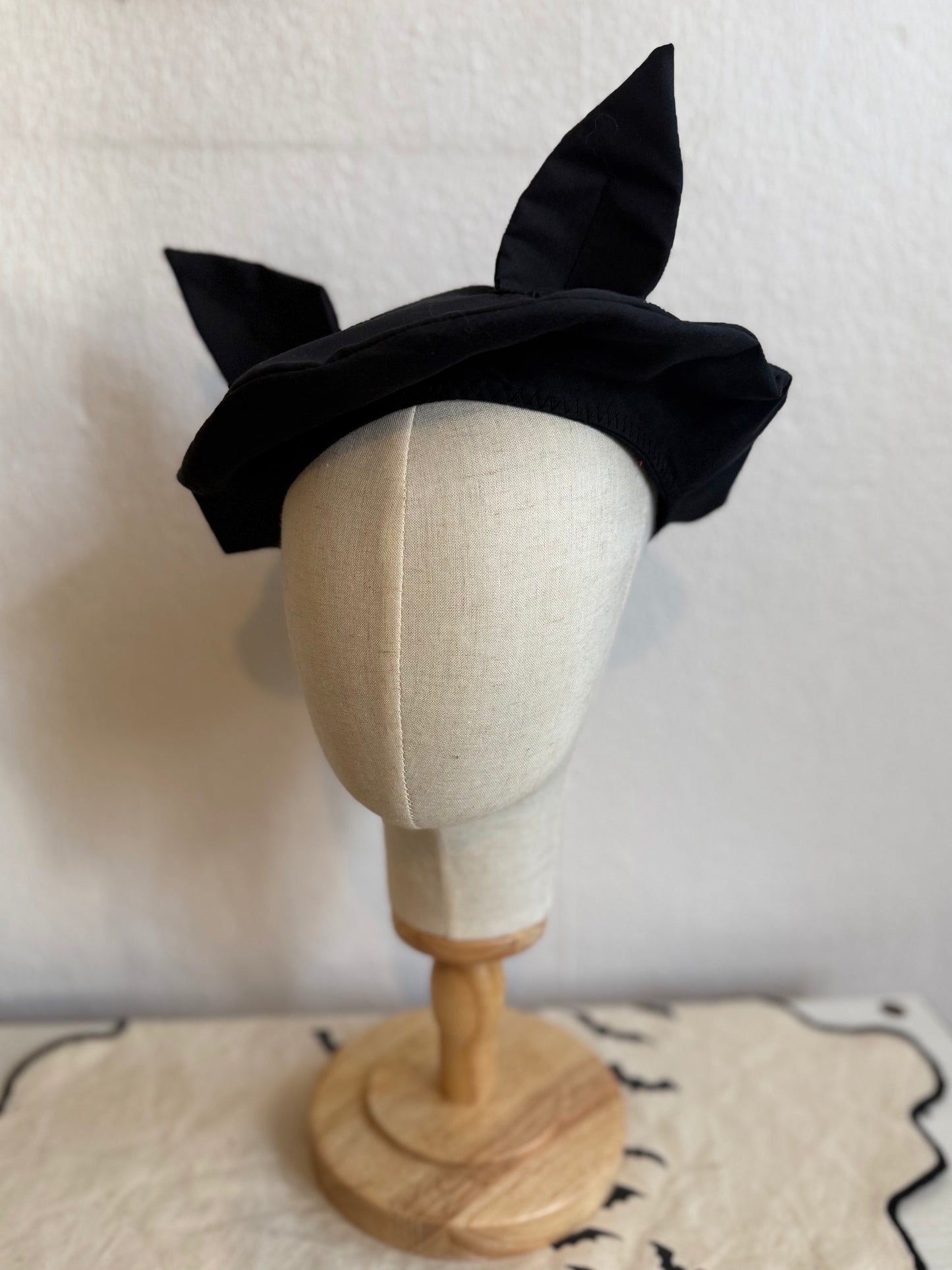 BAT BERET in Black (size 22”)