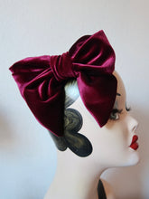 Load image into Gallery viewer, claret red vintage velvet hair bow Christmas fashion alt fashion accessory