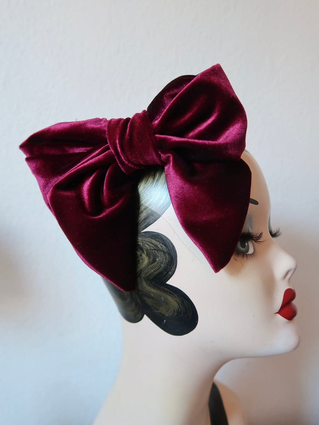 claret red vintage velvet hair bow Christmas fashion alt fashion accessory