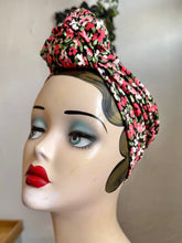 Load image into Gallery viewer, Floral 1940s vintage pin-up turban 